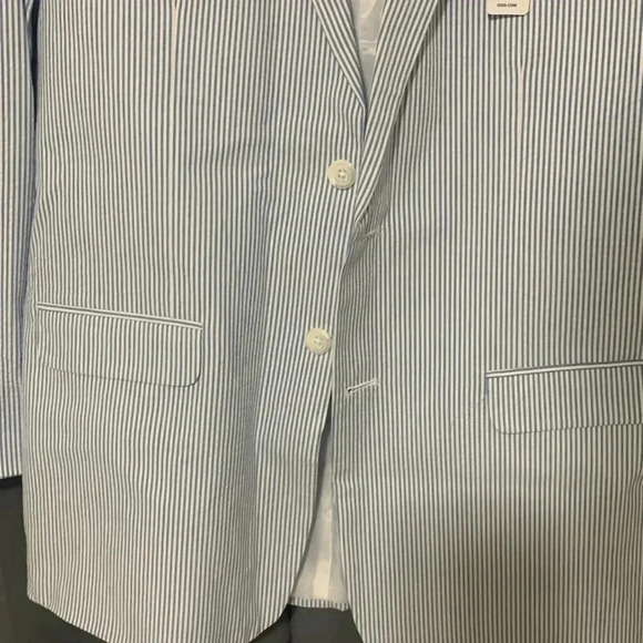 Boys Izod Blue And White Pinstripe Blazer Size 20 Regular NEW WITH TAGS!!! - Picture 5 of 10